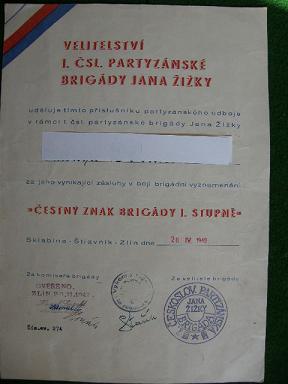 dekret k odznaku.JPG