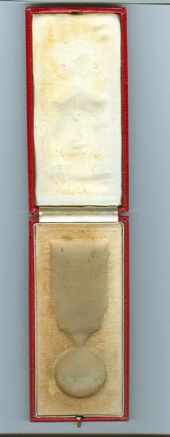 Cs. med. Za Chrabrost, lond. vydanie, orig. angl. etue, J. Truhlar, obr. 4.jpg