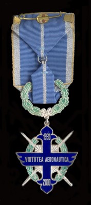 rytíř s meči, zadní strana.jpg