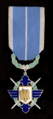 rytíř s meči, přední strana.jpg