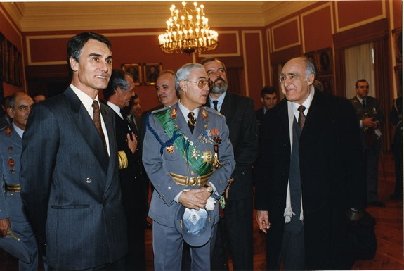 Presidente_Cavaco_Silva_com_General_Almeida_Bruno_0.jpg