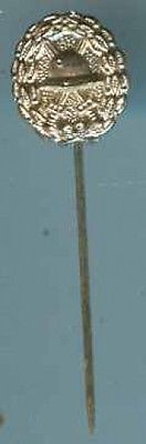 WWIVerwundetenabzeichenSilber-14-mm-mit-Nadel.jpg