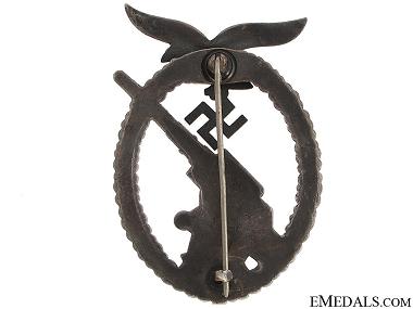 PL tombak, zadní strana.JPG