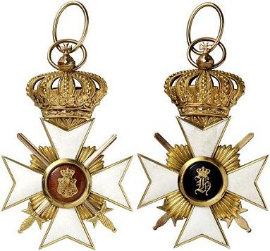 1.třída s meči.jpg