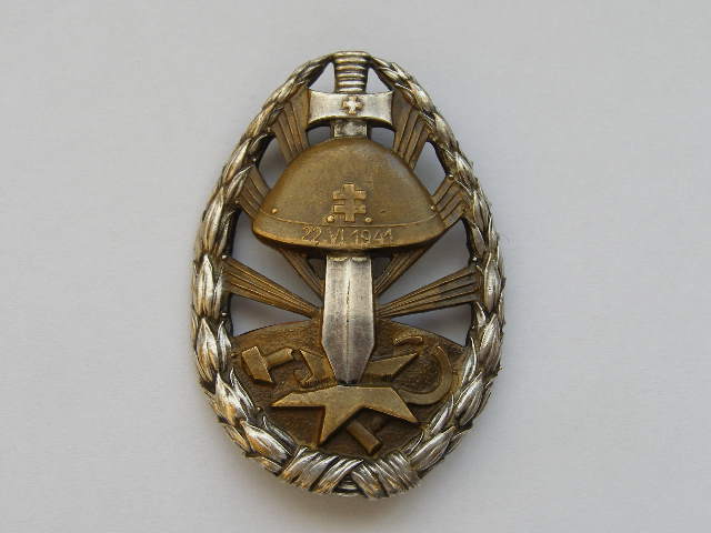 Čestný odznak RD za boje v ZSSR, Bz + postriebr. veniec meč,.jpg