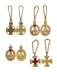 ukázka jetonů Červeného kříže.JPG