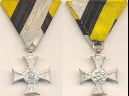 X.let důstojníci.JPG