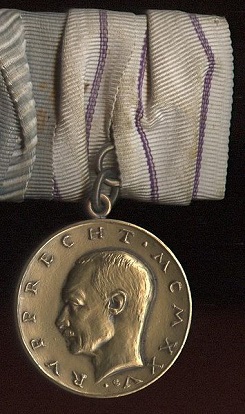 355px-Kronprinz_Rupprecht_Medaille_vorn[1].jpg