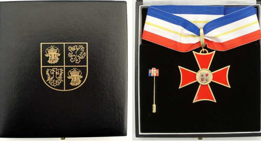 etuje a klenot pro muže.png