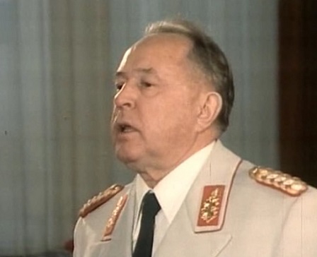 Erich Mielke - Er liess nach dem Bernsteinzimmer suchen.jpg