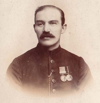 policeiní medaile.jpg