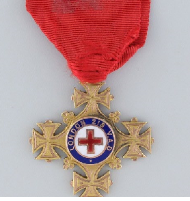 Vzácná dekorace Červeného kříže (2).png